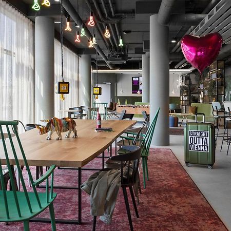 Moxy Vienna City East ภายนอก รูปภาพ