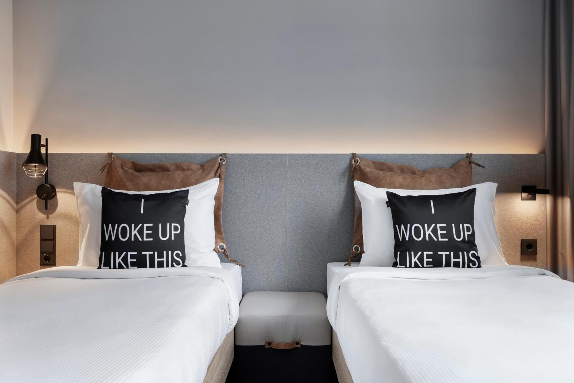 Moxy Vienna City East ภายนอก รูปภาพ