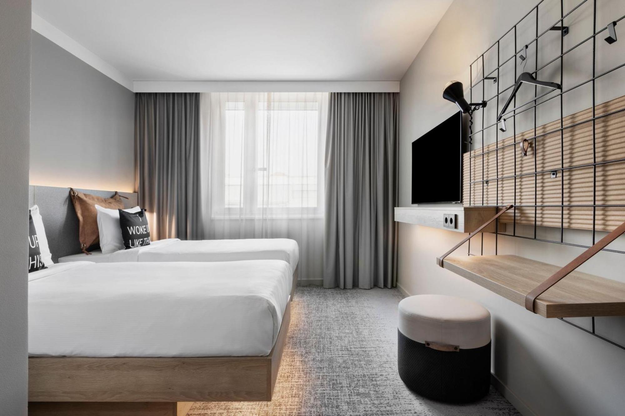 Moxy Vienna City East ภายนอก รูปภาพ