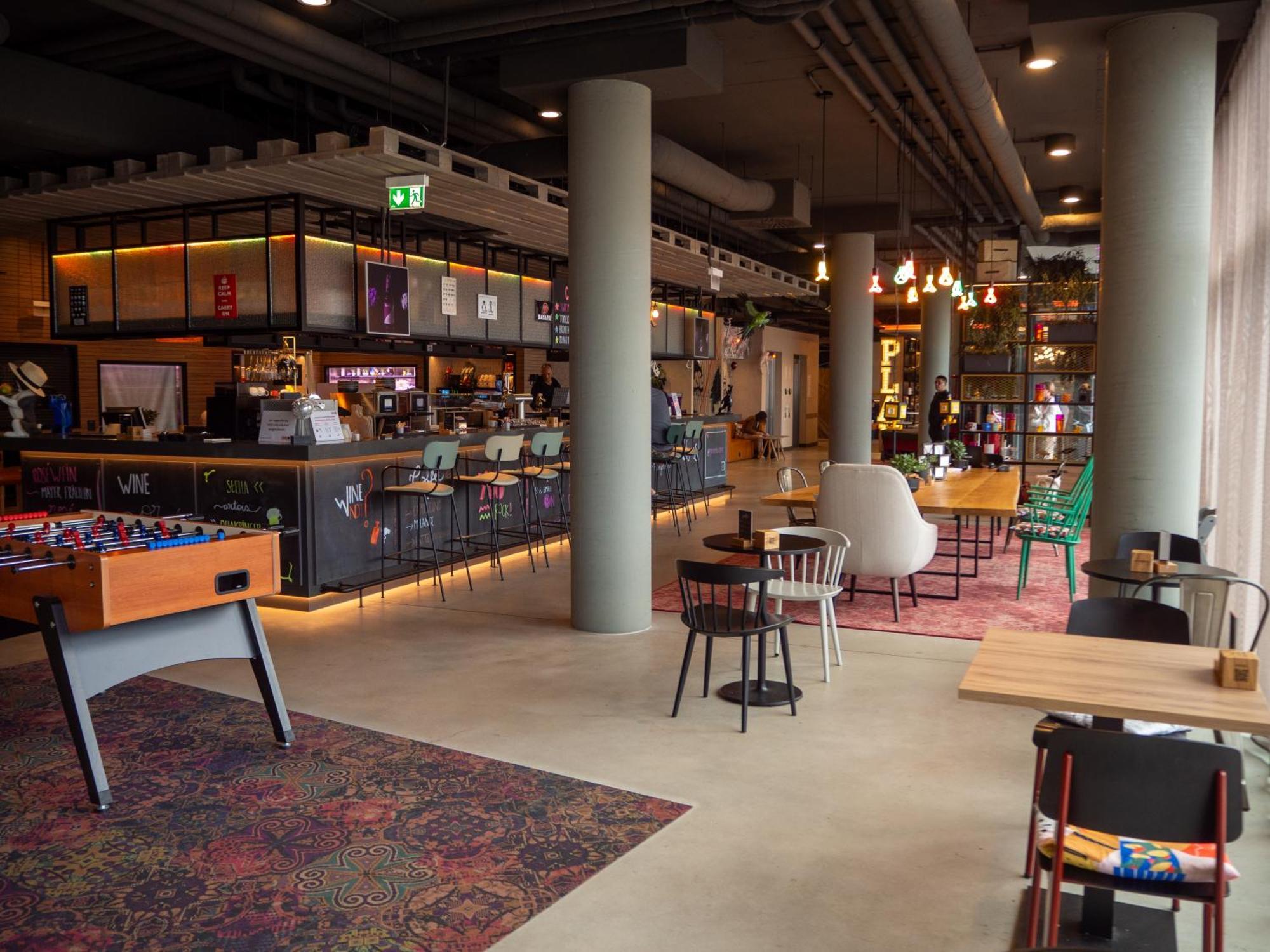 Moxy Vienna City East ภายนอก รูปภาพ